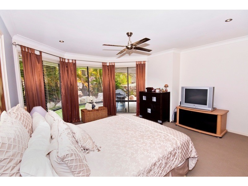 62 Highcrest Circuit, Molendinar QLD 4214