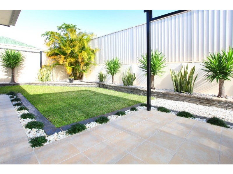 6 Rosegum Drive, Molendinar QLD 4214