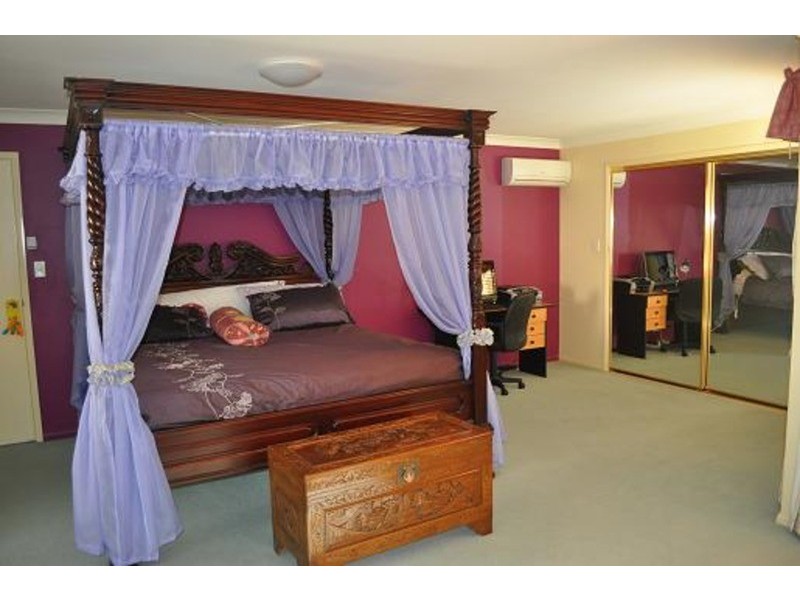 34 Dellwood Circuit, Molendinar QLD 4214