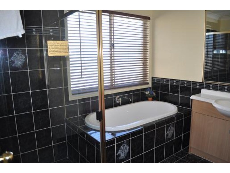 34 Dellwood Circuit, Molendinar QLD 4214
