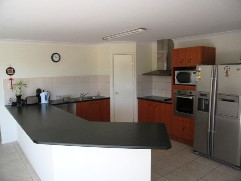 65 Highcrest Circuit, Molendinar QLD 4214