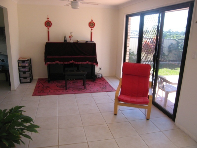 65 Highcrest Circuit, Molendinar QLD 4214