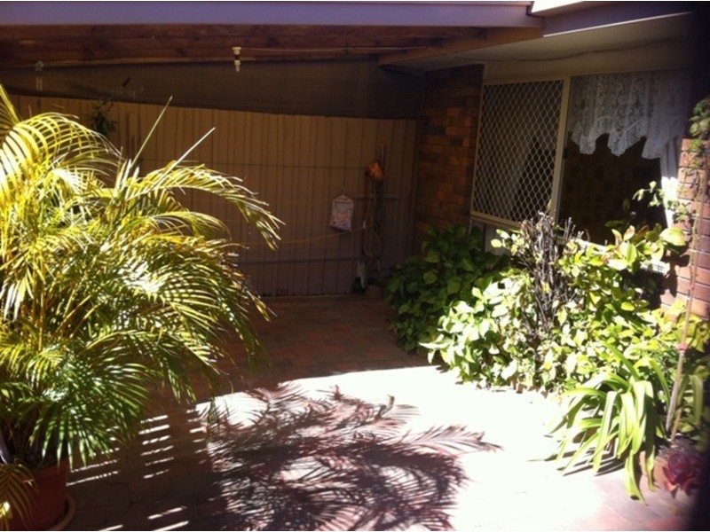6/81 Olsen Avenue, Labrador QLD 4215