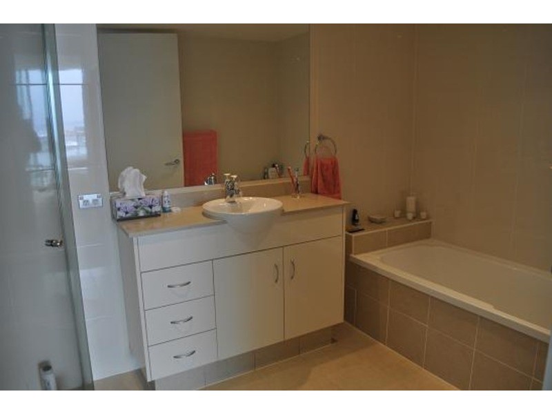 1706/1 Como Crescent, Southport QLD 4215