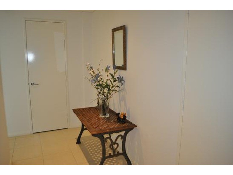 1706/1 Como Crescent, Southport QLD 4215