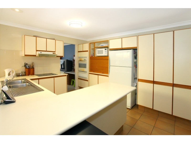 61 Arnold Palmer Drive, Parkwood QLD 4214