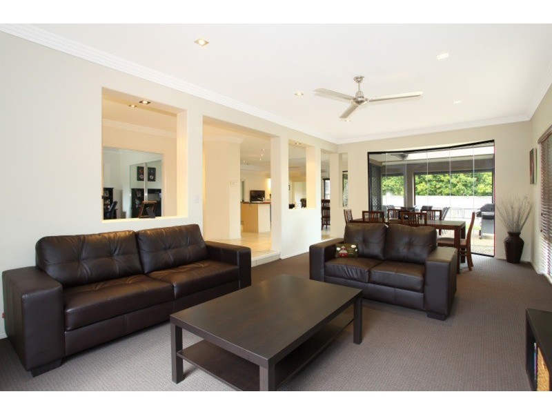 5 Lillywood Circuit, Molendinar QLD 4214