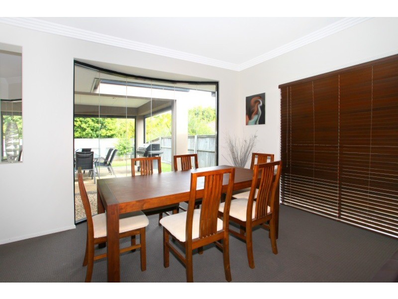 5 Lillywood Circuit, Molendinar QLD 4214