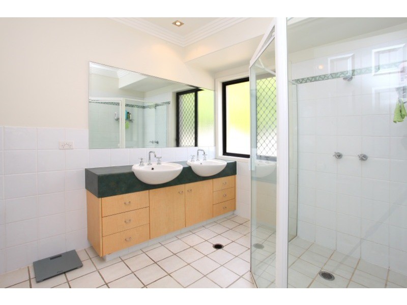 5 Lillywood Circuit, Molendinar QLD 4214