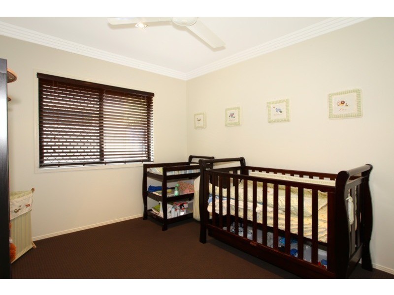 5 Lillywood Circuit, Molendinar QLD 4214