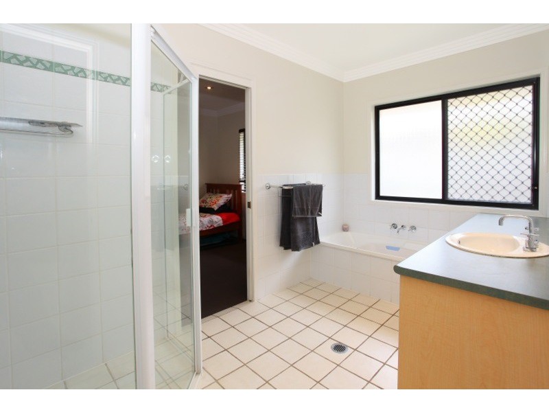 5 Lillywood Circuit, Molendinar QLD 4214