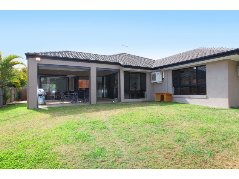 5 Lillywood Circuit, Molendinar QLD 4214