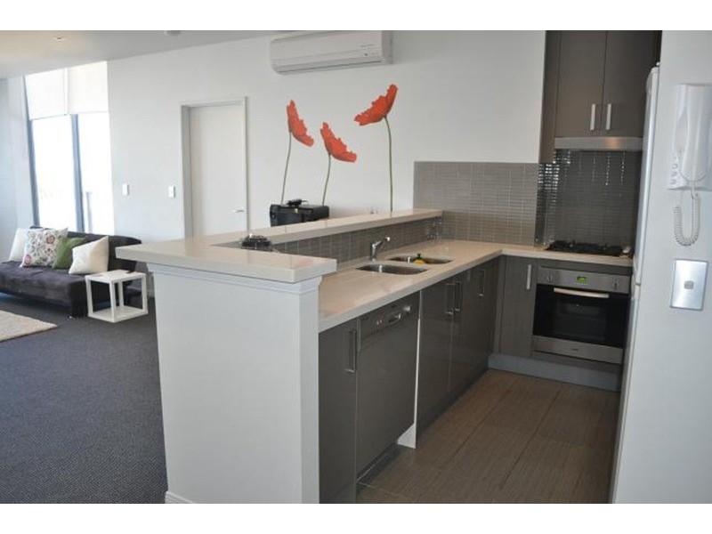 1206/4 Como Crescent, Southport QLD 4215