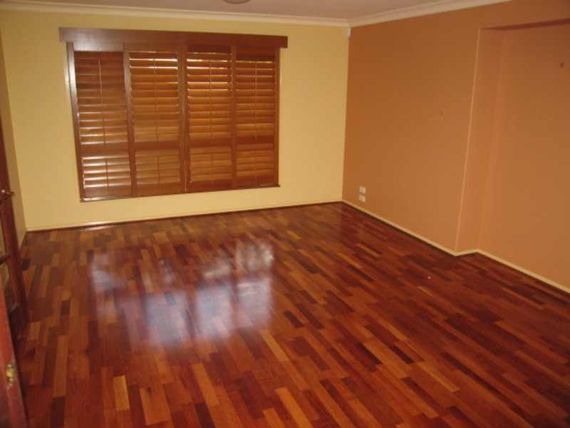 9 Grasstree Way, Molendinar QLD 4214