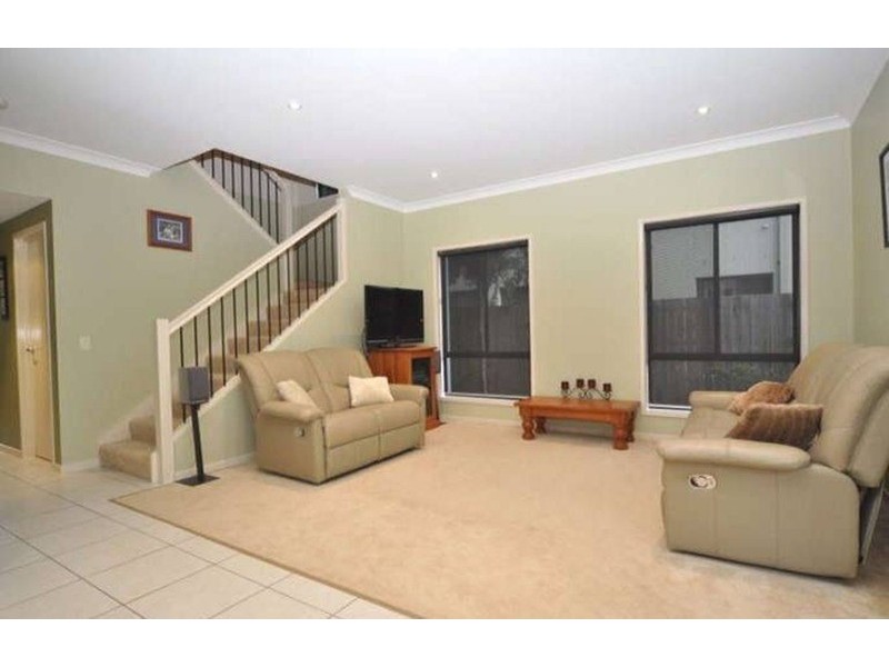 27 Casuarina Drive, Molendinar QLD 4214
