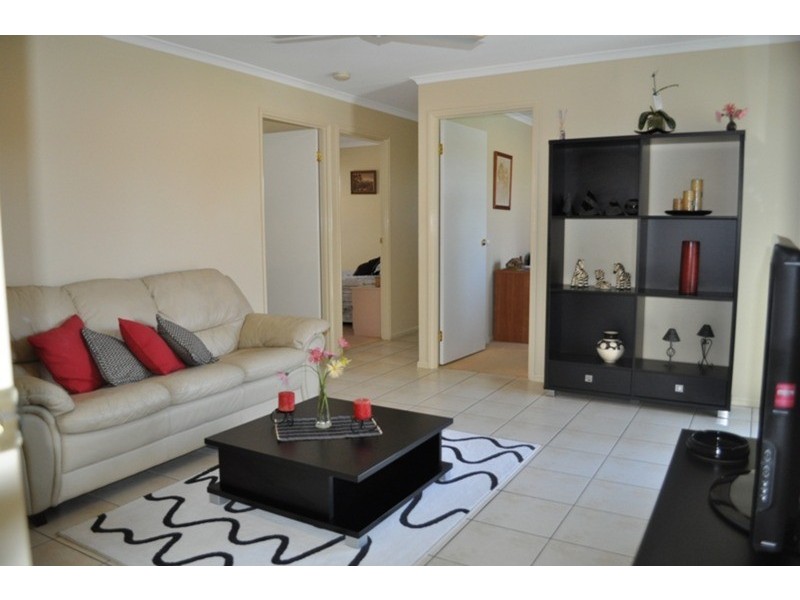 7 Gumleaf Drive, Molendinar QLD 4214