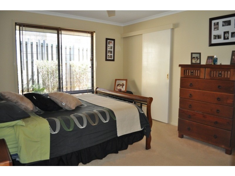 7 Gumleaf Drive, Molendinar QLD 4214