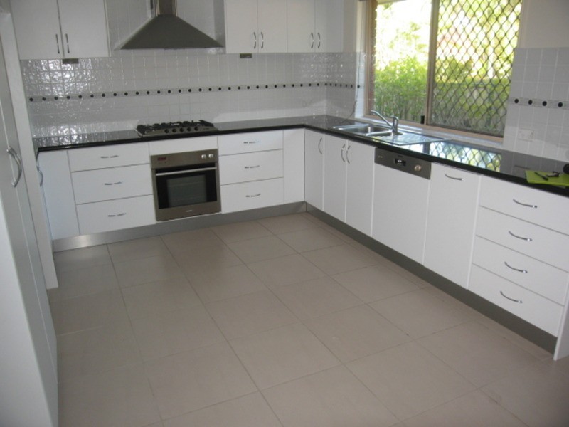 Parkwood QLD 4214