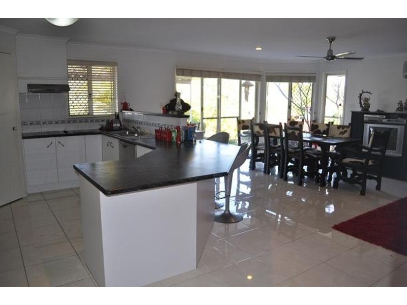 Parkwood QLD 4214