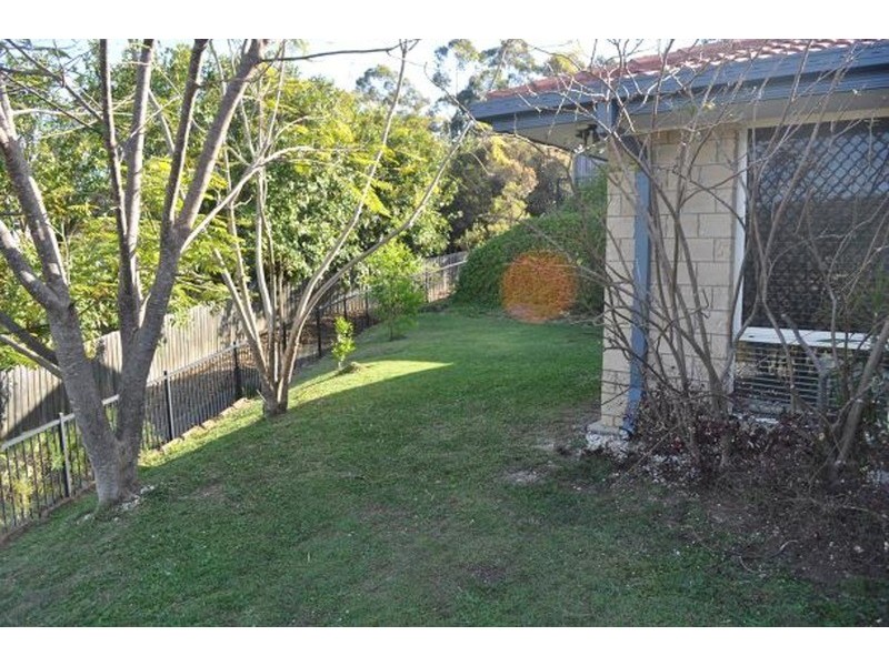 Parkwood QLD 4214
