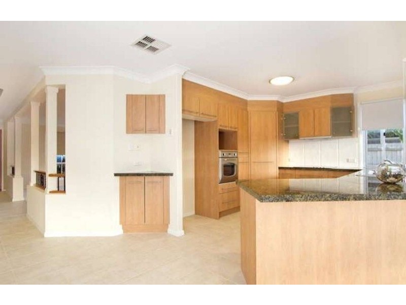 10 Leopard Tree  Place, Molendinar QLD 4214