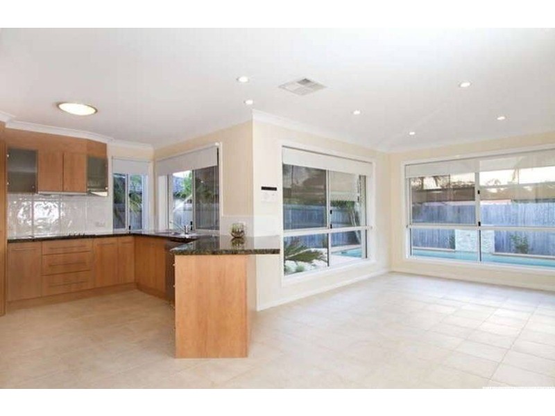 10 Leopard Tree  Place, Molendinar QLD 4214