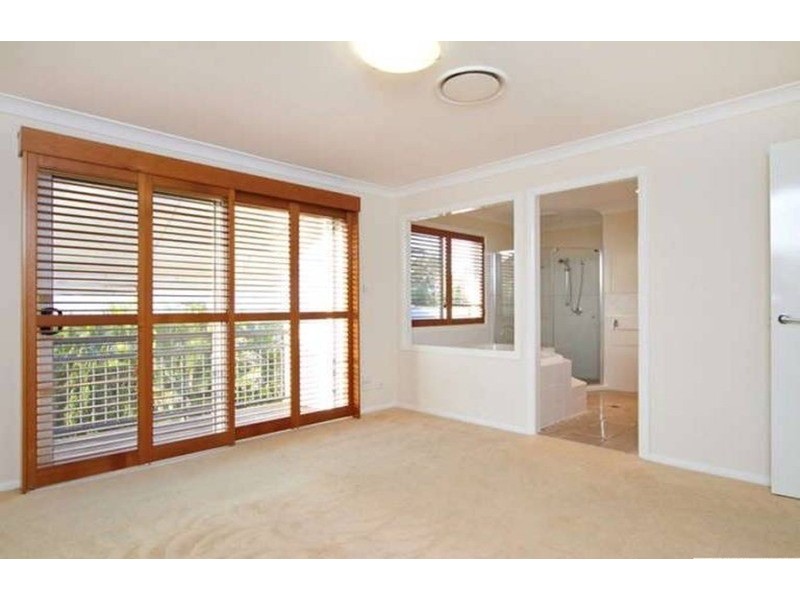 10 Leopard Tree  Place, Molendinar QLD 4214