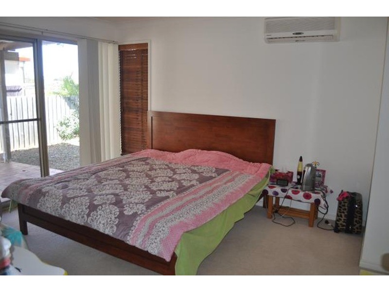 25 Marble Arch Place, Arundel QLD 4214