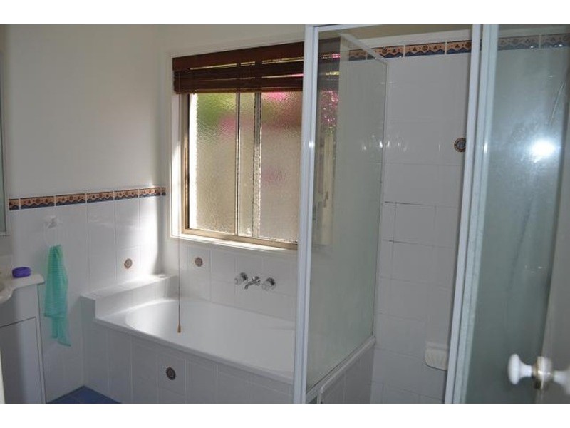 25 Marble Arch Place, Arundel QLD 4214