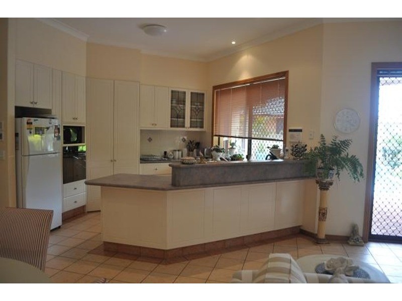 45 Ingles Circuit, Arundel QLD 4214