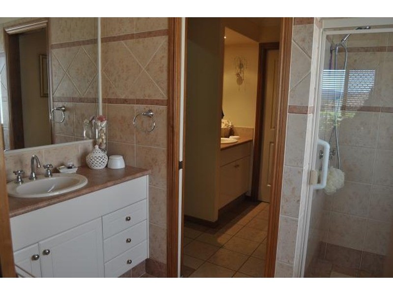 45 Ingles Circuit, Arundel QLD 4214