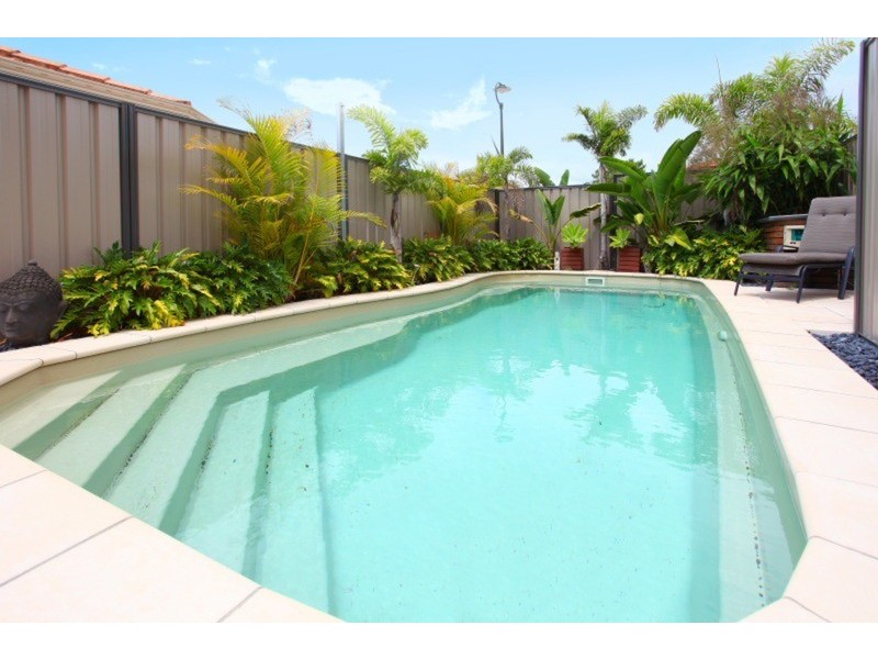 32 Rosegum Drive, Molendinar QLD 4214