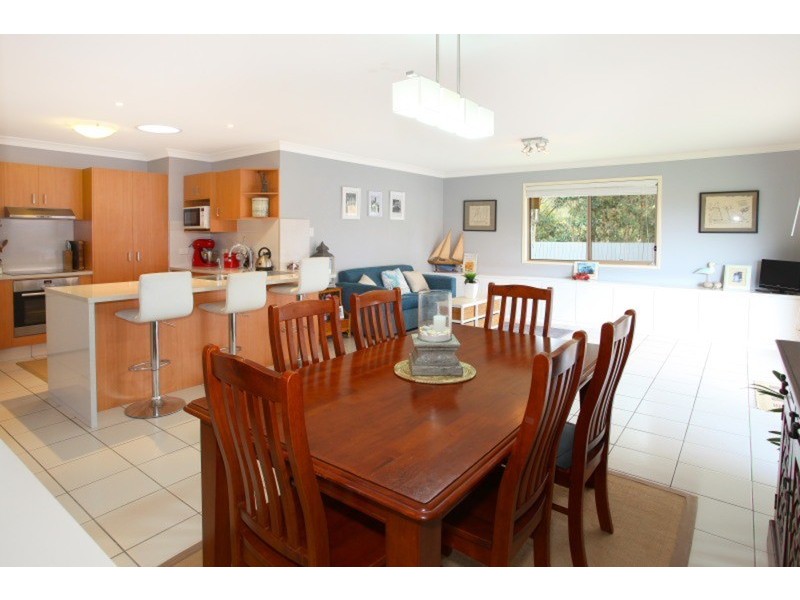 32 Rosegum Drive, Molendinar QLD 4214