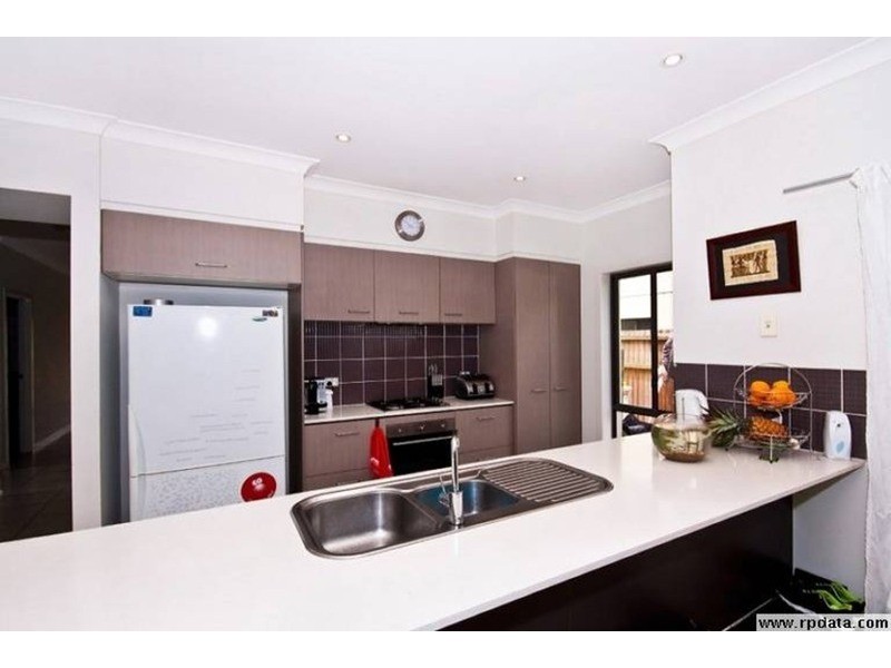 26 Lockwood Place, Molendinar QLD 4214