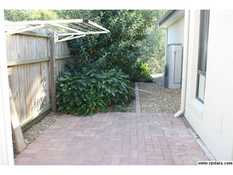 26 Lockwood Place, Molendinar QLD 4214