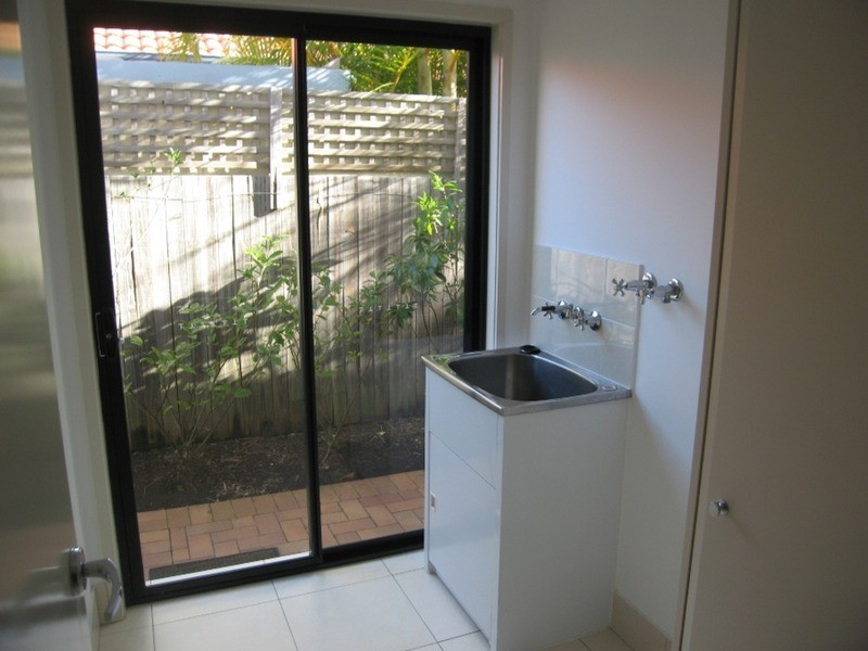 14 Lockwood Place, Molendinar QLD 4214