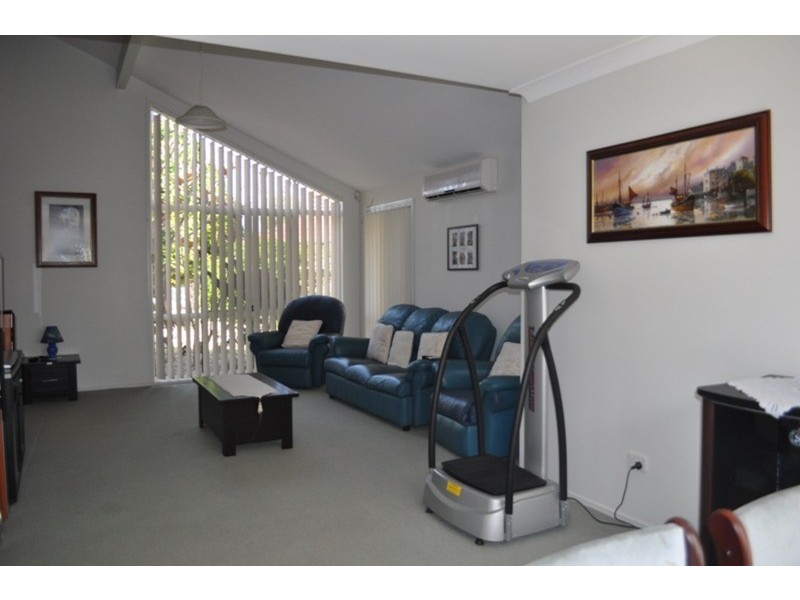 18 Gumview Place, Molendinar QLD 4214