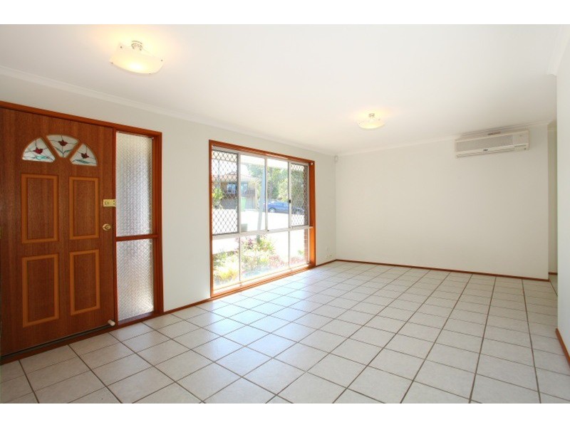 11 Wilga  Grove, Ashmore QLD 4214