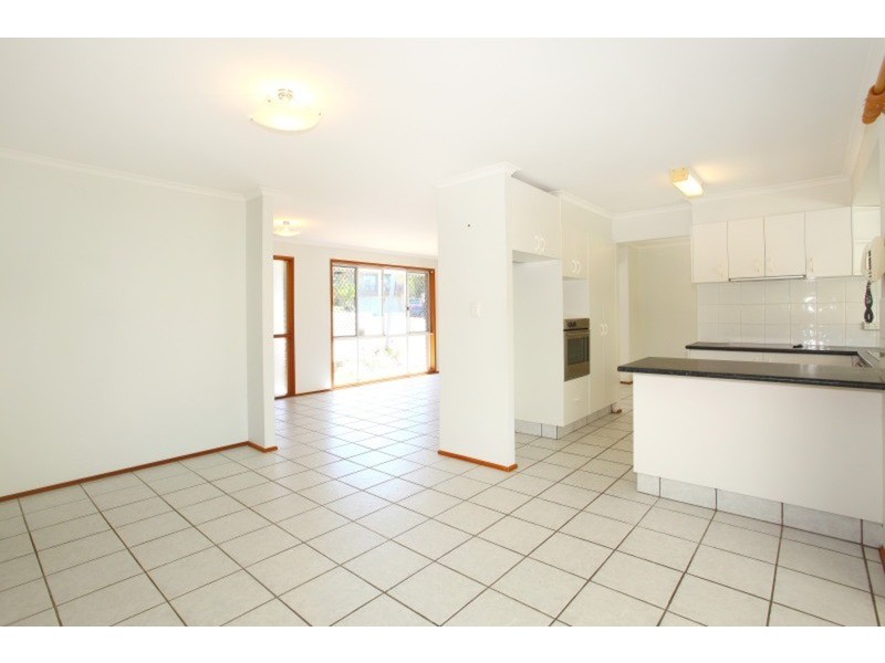 11 Wilga  Grove, Ashmore QLD 4214