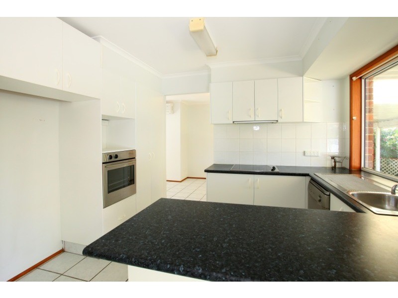 11 Wilga  Grove, Ashmore QLD 4214