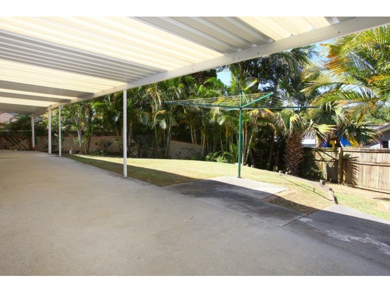 11 Wilga  Grove, Ashmore QLD 4214