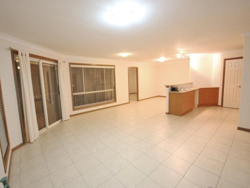 4 Watergum Parade, Molendinar QLD 4214