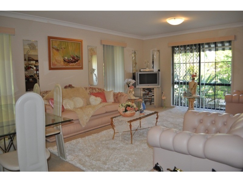 6 Lockwood Place, Molendinar QLD 4214