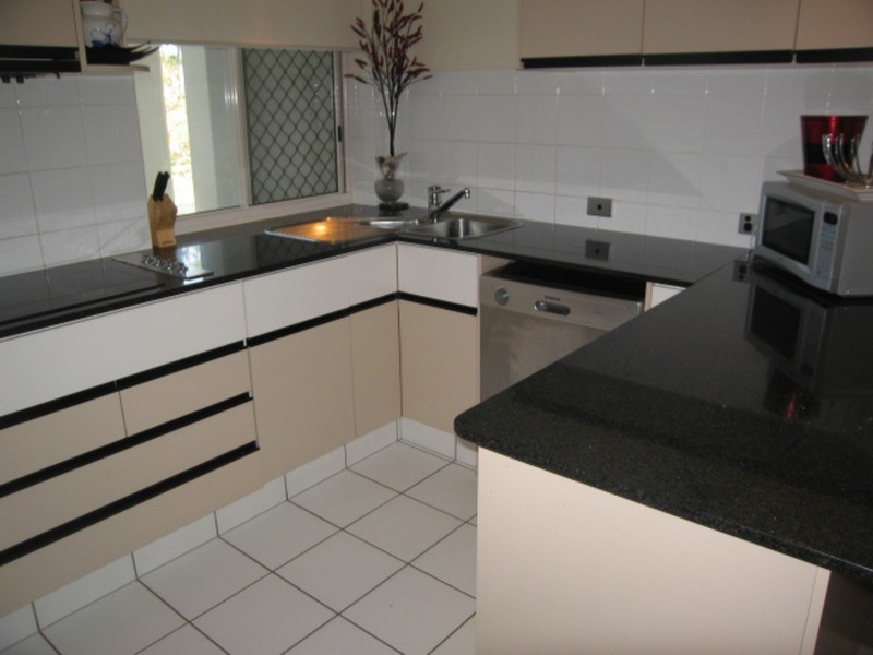 23/76 Chichester Drive, Arundel QLD 4214