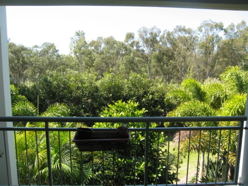 23/76 Chichester Drive, Arundel QLD 4214