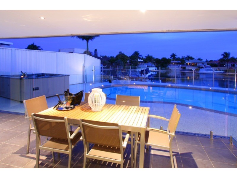 54 Allawah Street, Sorrento QLD 4217