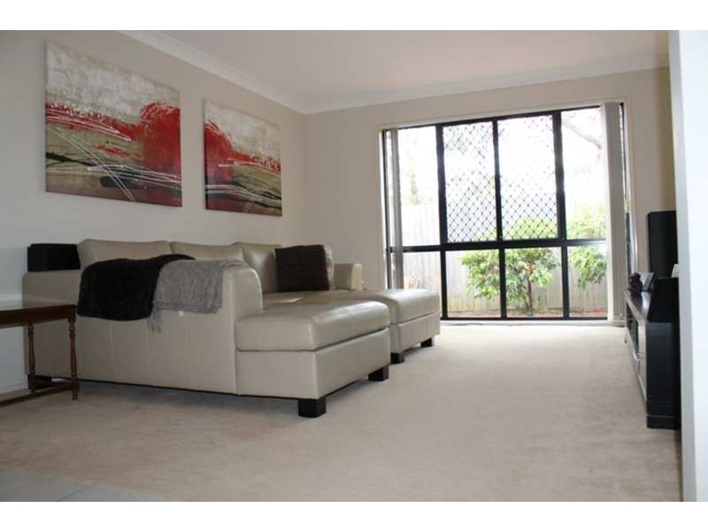 15 Breakspear Road, Molendinar QLD 4214