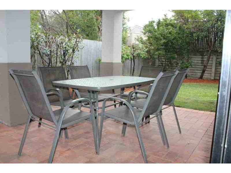 15 Breakspear Road, Molendinar QLD 4214