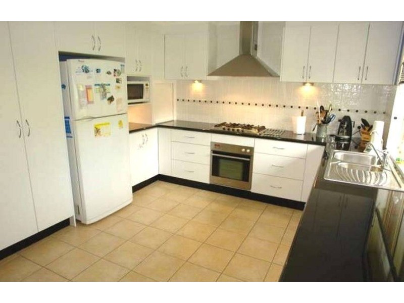 19 Crampton Court, Parkwood QLD 4214