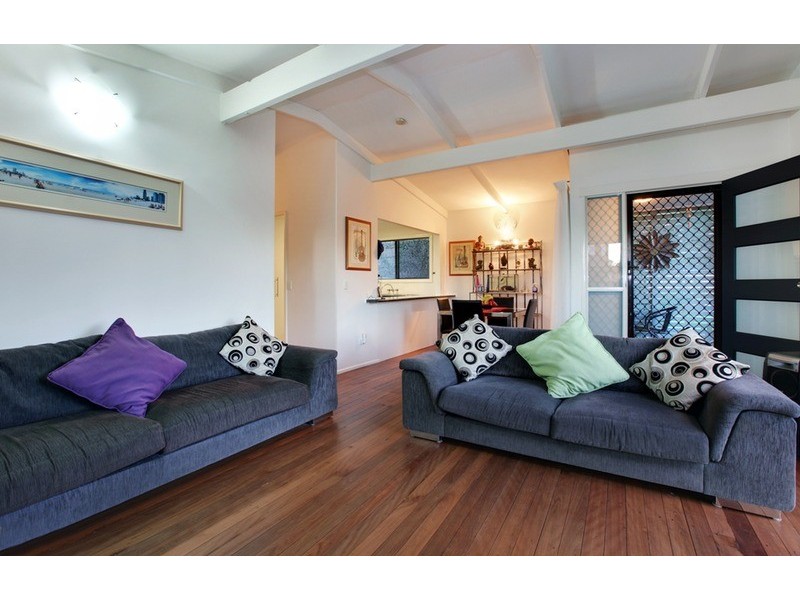 13 Kardella  Street, Ashmore QLD 4214